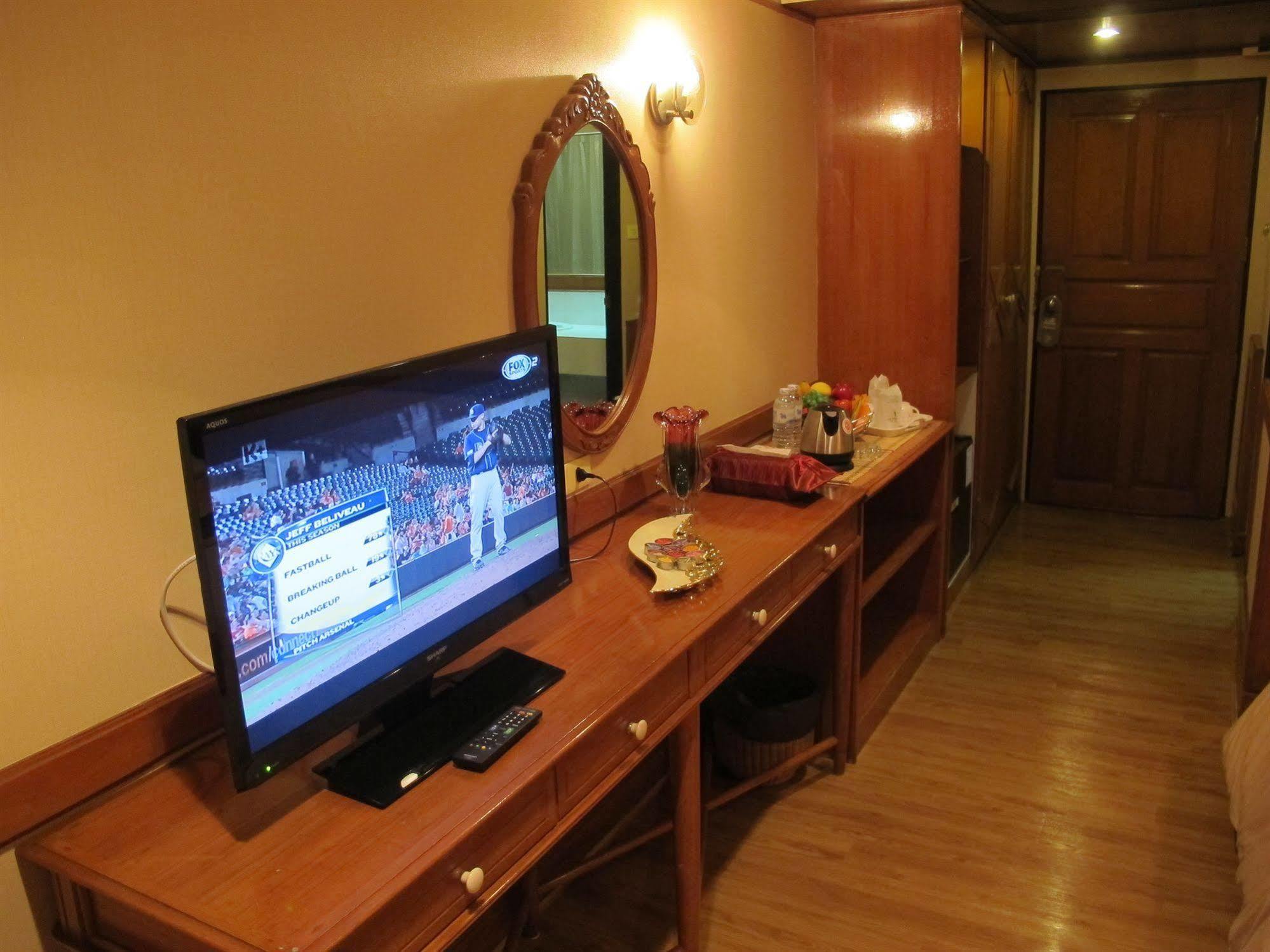 מלון The Promenade 3*